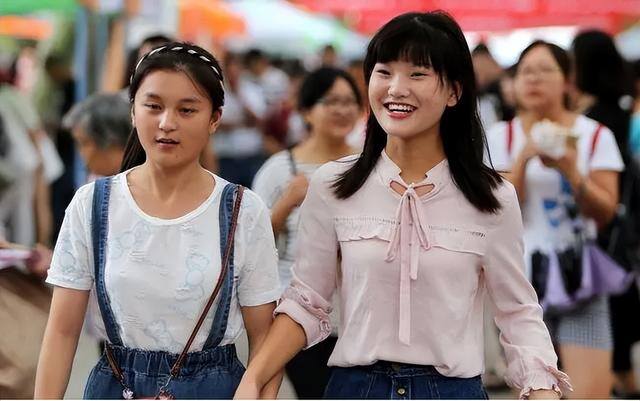 大专文凭（你怎样看待专科生？）