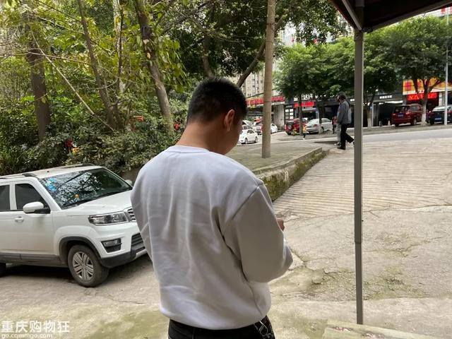 开出租车一个月可以挣多少钱（在重庆当出租车司机是怎样的体验？）