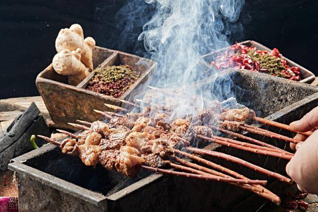 摆地摊做什么小吃好卖（煎饼果子、煎饼果子、煎饼果子、煎饼果子、煎饼果子、煎饼果子）