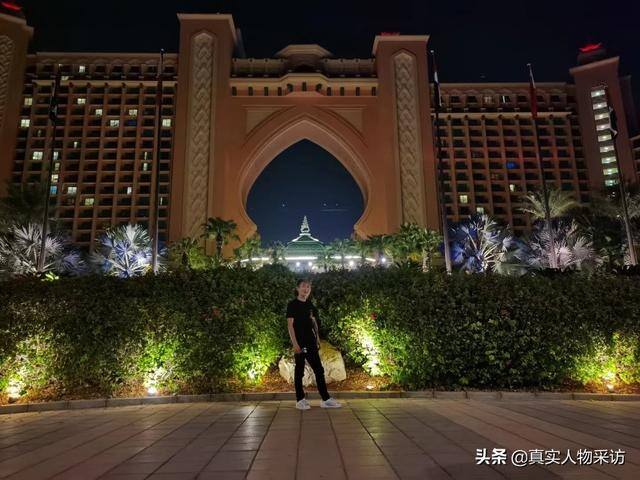 去迪拜打工一月多少钱（理发师钟亚军的成长史）
