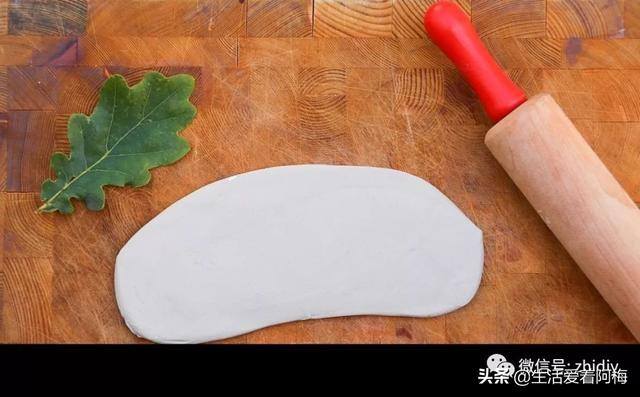 泥土手工制作（首饰盒不用买，几块黏土一片树叶就能diy）