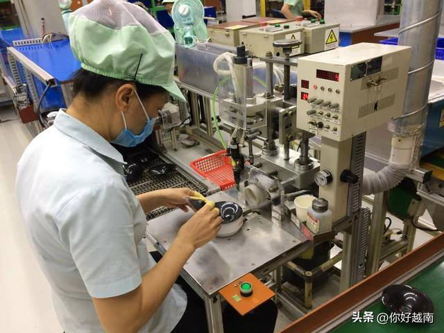 越南打工一个月多少钱（揭示越南工人目前的收入水平）
