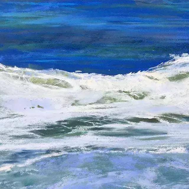 海浪怎么画简单又好看（海浪翻滚的千姿百态，你就以为她只会这个吗？）