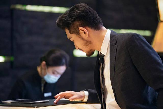 属马人开什么店生意才会好（维也纳酒店：大堂副理做好的客户在南京的某个星期五的下午）