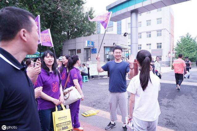 不想住校怎么办（孩子上高三，走读还是不走读？）
