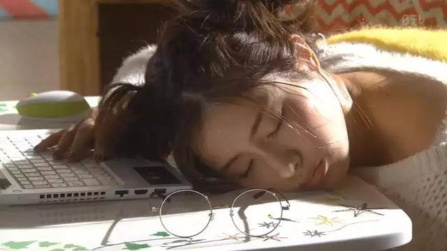 在校大学生怎么赚钱（大学生如何找到合适的兼职）