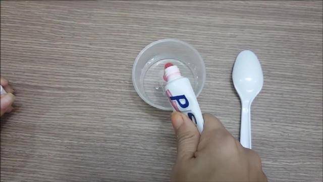 如何制作史莱姆（4种方法自制史莱姆，每种方法各有特点，都是无硼砂配方）