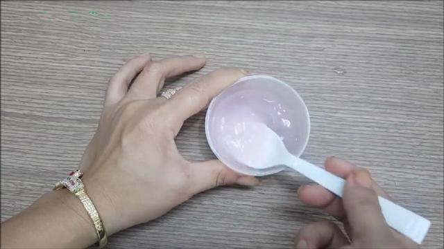 如何制作史莱姆（4种方法自制史莱姆，每种方法各有特点，都是无硼砂配方）