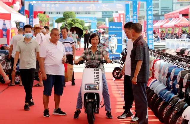 销售卖一辆车能赚多少钱（一辆2500元左右电动车，出厂价多少？）