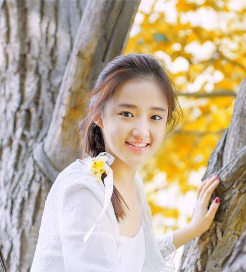 虎牙直播虎牙（球球大作战美女主播谁是人生大赢家？）