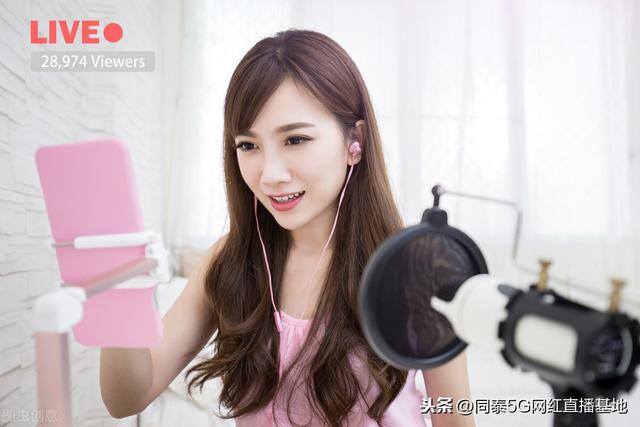 抖音上纯聊天的直播怎么赚钱（抖音直播赚钱的秘诀）