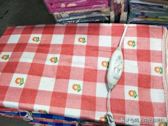 秋冬摆摊卖什么好卖（农村集市上的各种物品）