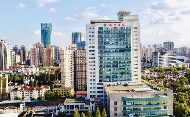 米画师一个月能赚多少钱（年入百亿的游戏公司米哈游为什么这么多？）