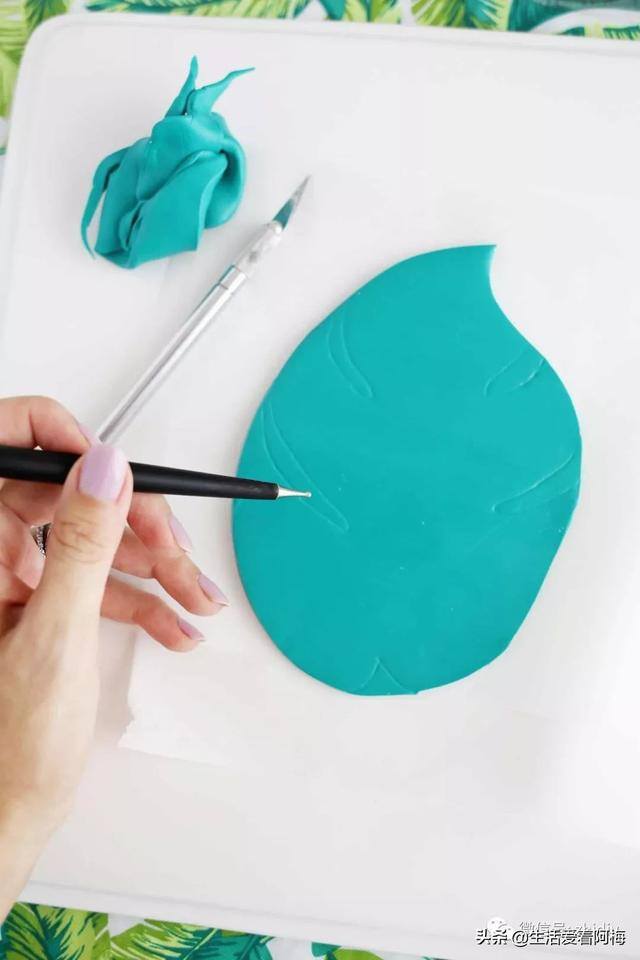 泥土手工制作（首饰盒不用买，几块黏土一片树叶就能diy）