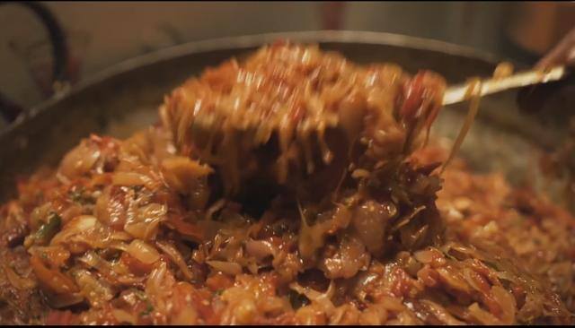 我靠美食发家致富（亚洲最大的贫民窟，住了一百万人，住了一百万房子）