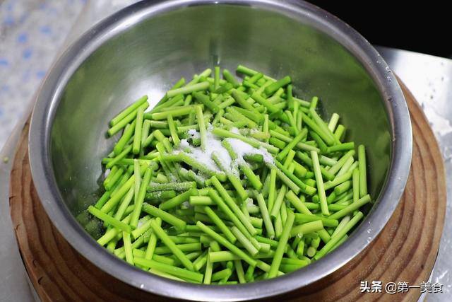 家庭自制腌咸菜（腌菜怎么做好吃？）