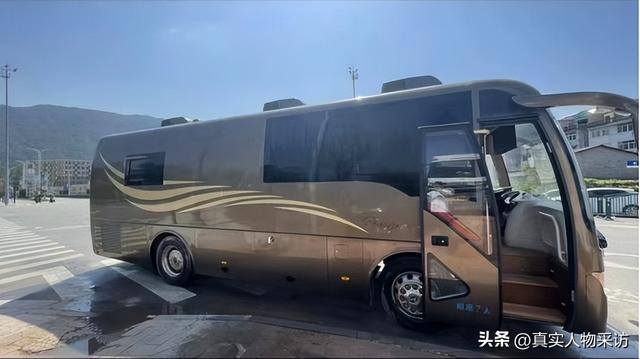 45岁的女人适合一人开什么店（我的房车人生）