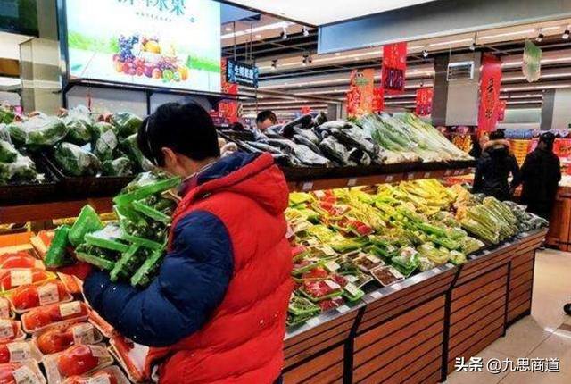 十万元做什么生意赚钱（利用“漏洞式”营销，快速引流）