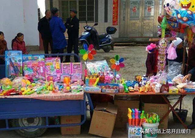 秋冬摆摊卖什么好卖（农村集市上的各种物品）