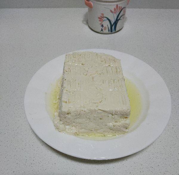 如何自制胆水（乐山豆花儿我要做的豆花是胆水豆花儿）