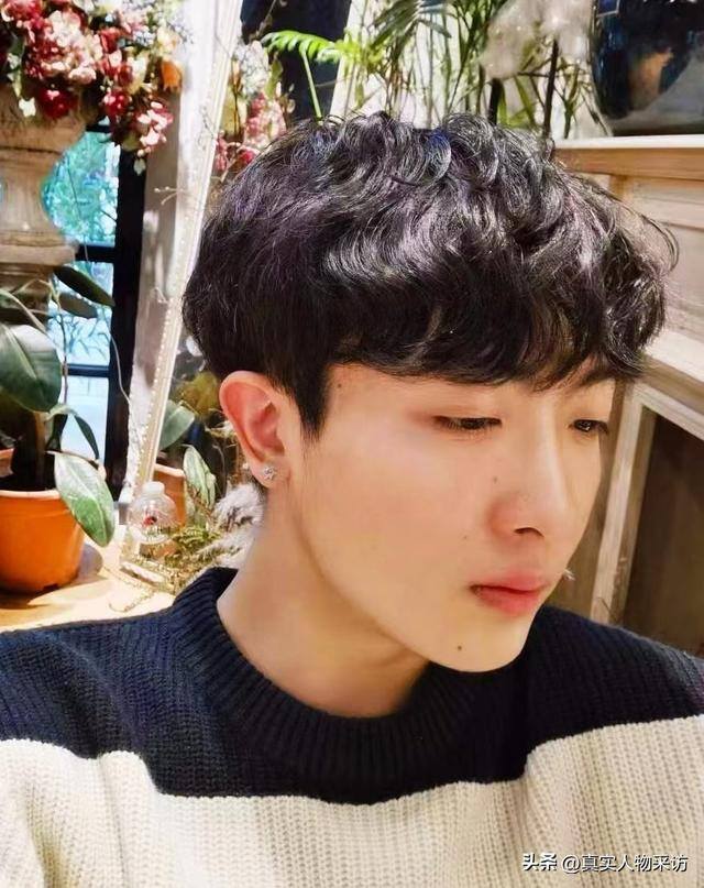 去澳大利亚打工一个月能挣多少钱（河北承德女大专毕业后的现状）