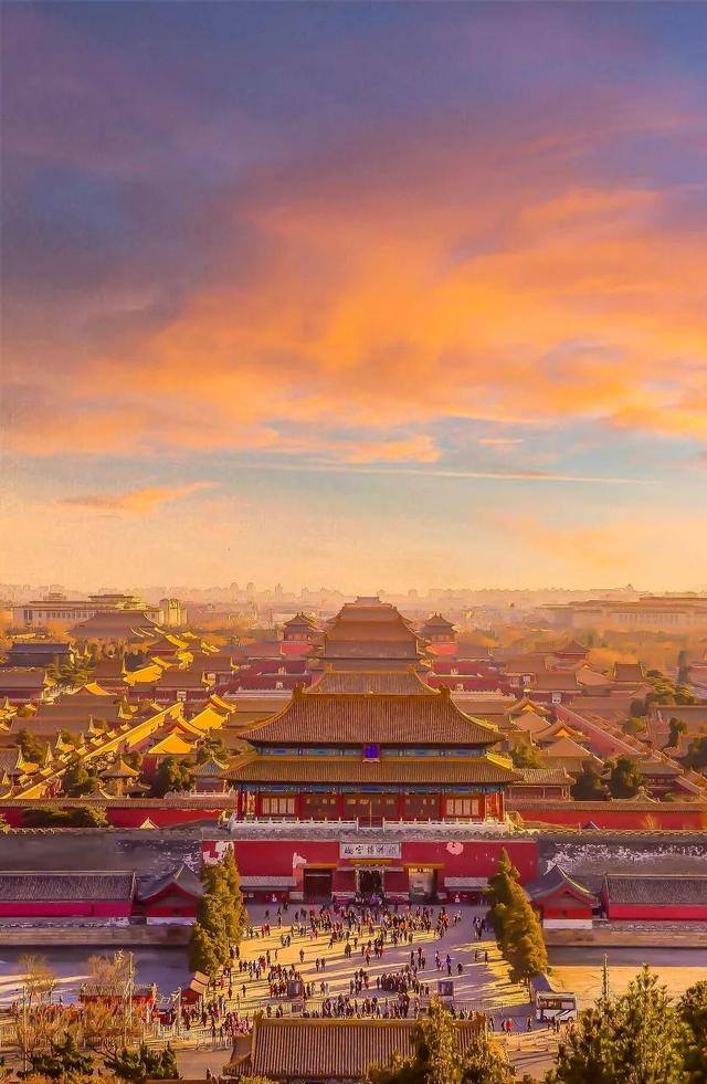 努力赚钱的图片（一个人漫山遍野是为了什么？）