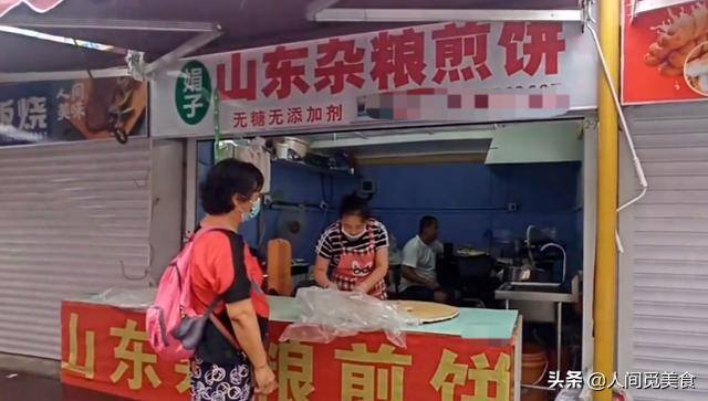 菜市场门口的门面适合做什么生意（山东本地的“知名老店”，靠一份“秘制调料”）