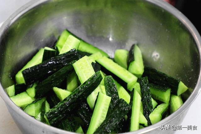 家庭自制腌咸菜（腌菜怎么做好吃？）