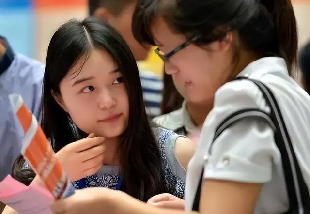 女人做什么行业最挣钱而有稳定（女生选择什么专业比较好？）