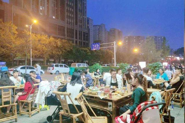 火锅店一年能挣100万吗（成都火锅之神朱全：把面子和里子都做到极致！）