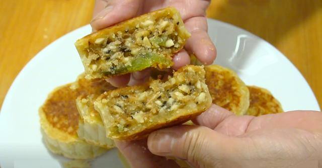 月饼做法家里自己做（儿时回忆-红糖馅月饼）