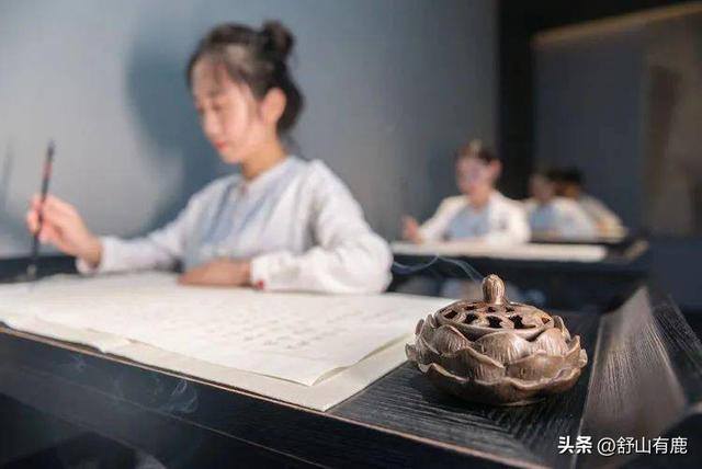上班好还是自己做小生意好（出身于普通人的人，都有哪些机遇）