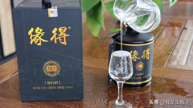 线上酒店怎么操作赚钱（烟酒店赚钱门道）