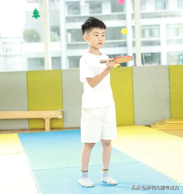 在家玩的游戏（8个提升孩子本体觉的小游戏）