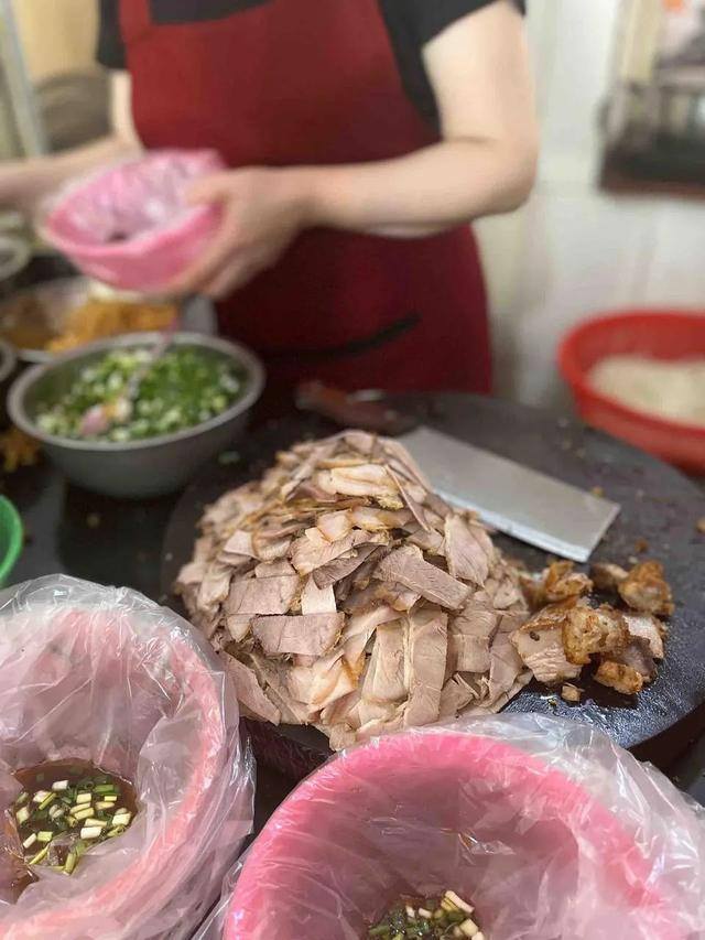 小学门口做什么生意最好（《水是多少回忆录》青春翻开呢，那些忘不了的味道）
