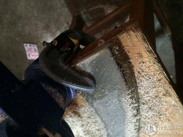 生日礼物怎么做手工（送妹纸特别的生日礼物：用刻刀工梳齿手工打造）