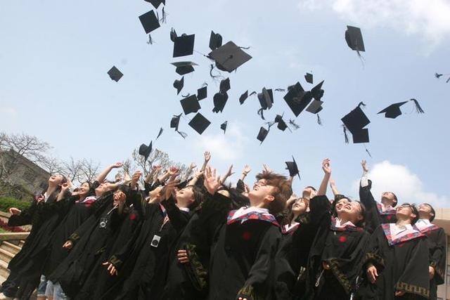 大学生在校期间怎么赚钱（大学生找工作有哪些技巧？）