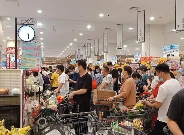 实体店做什么生意最赚钱（只要花费15块钱，就可以获得广西有这么一家超市！）