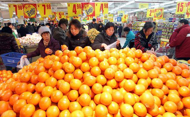 我的水果店赚钱软件（一个水果店老板的赚钱方法）