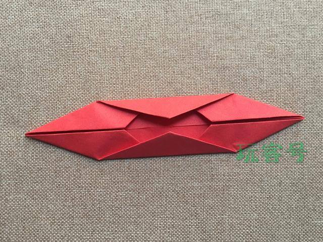 儿童折纸小船（幼儿园手工折纸船）