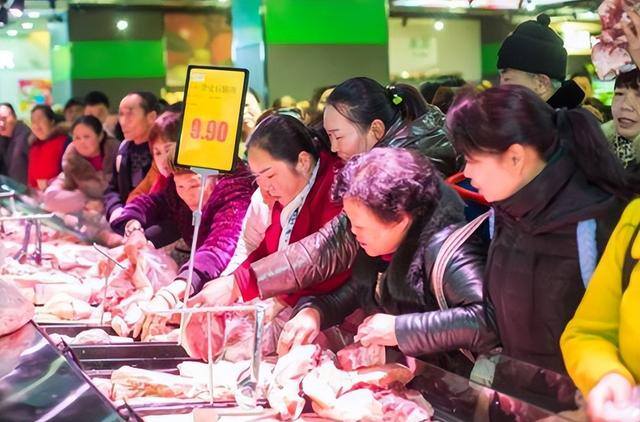 现在开什么店最赚钱（顾客进店就送20斤鸡蛋，短短一年赚了96万）