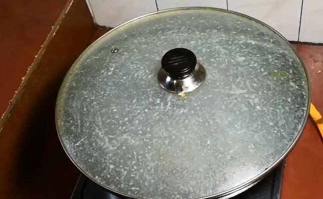 在家养泥鳅应该喂什么（泥鳅这样做太好吃了：鲜香无腥味，营养又简单）