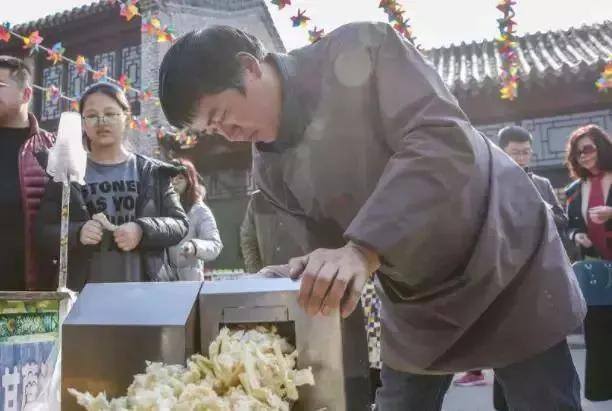 农村开什么店最赚钱投资小（在农村做什么生意比较赚钱？）