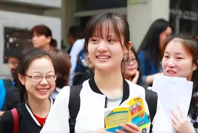 女生学什么技术最吃香（3个适合女生的高薪专业，毕业后好就业，前景好）