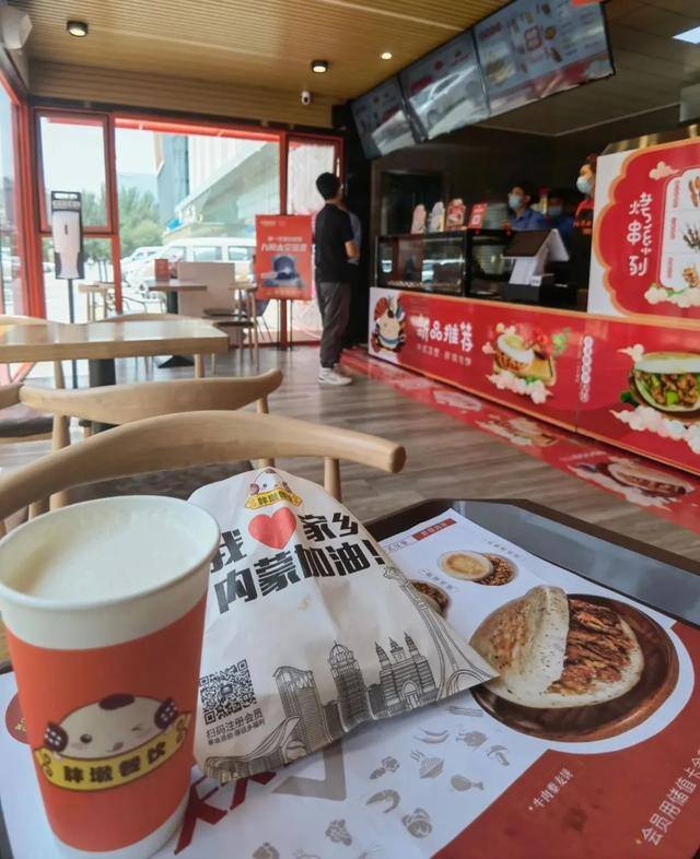 抖音刷视频赚钱怎么弄（餐饮人为什么要拥抱短视频？）