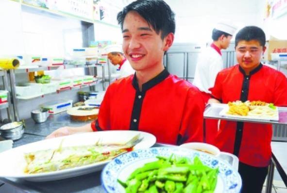 大专是什么学历啊（同样是专科学历，“高职”和“大专”的差别在哪？）