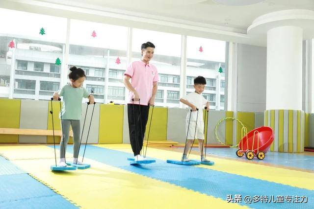 在家玩的游戏（8个提升孩子本体觉的小游戏）