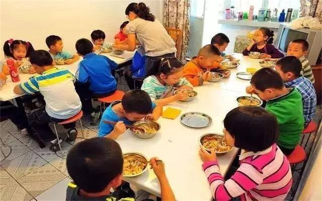 适合小区做的44个生意（在深圳做什么小生意能赚大钱？）