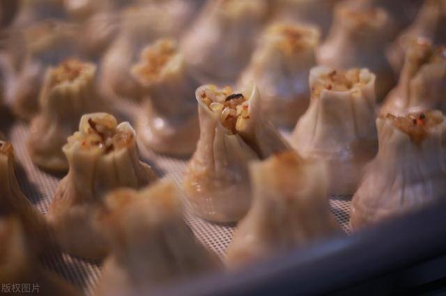 卖早点一个月能挣多少钱（包子免费不要钱，反倒10天净赚25万）