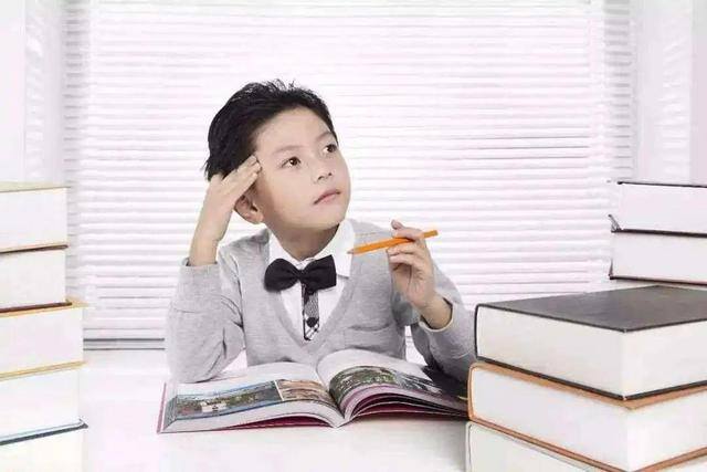 读书小报怎么画简单又漂亮（如何制作手抄报？）